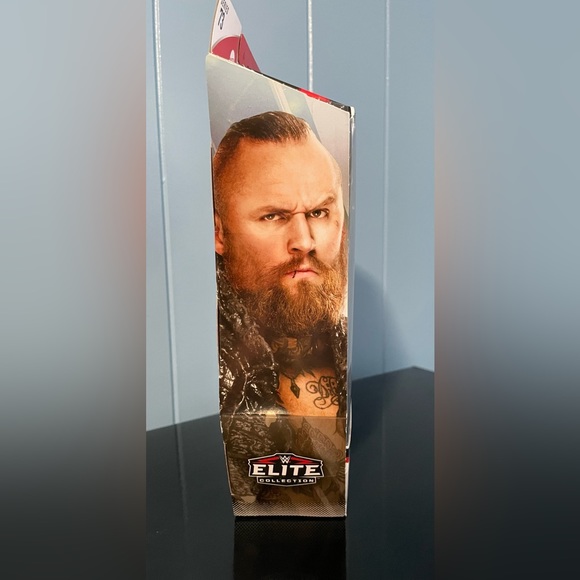 WWE Elite Collection Series 73: Aleister Black - Picture 4 of 5